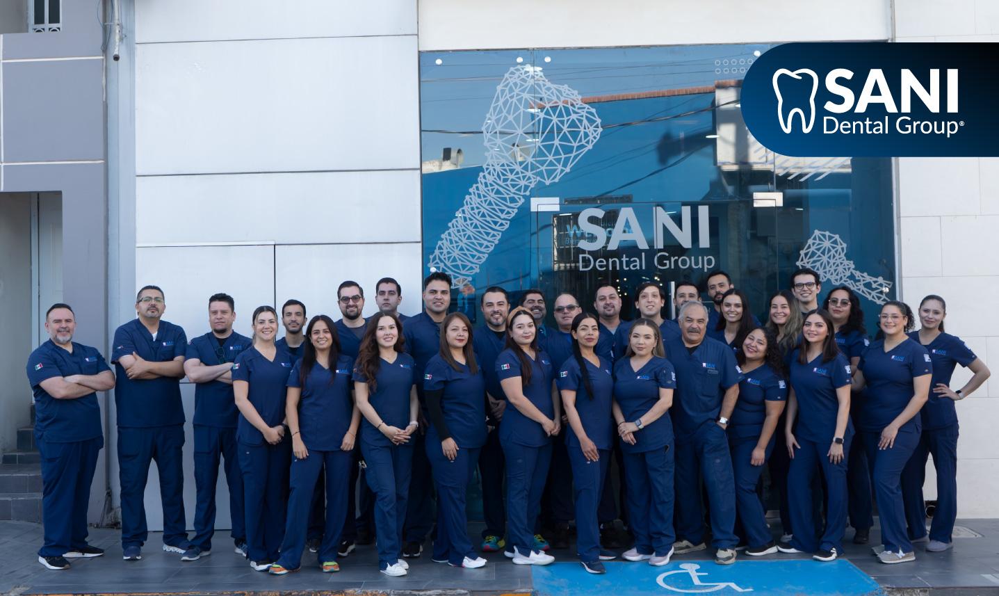 Dental professionals at Los Algodones clinic